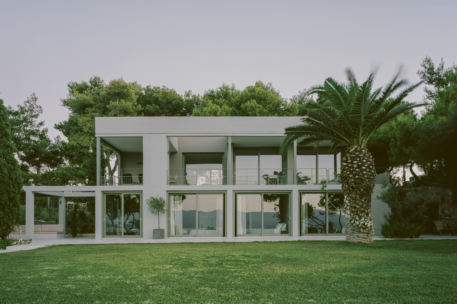 Grid House Neiheiser Argyros